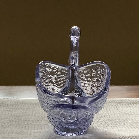 Vintage 1990s Fenton Periwinkle Art Glass Open Back Swan Figurine - Picture 5 of 10